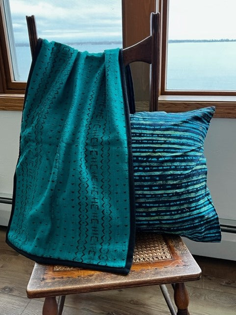 Twin size mudcloth bed bundle in teal and black